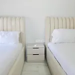 Miku Apartment-chic 2 Bedroom Escape Appartamento *