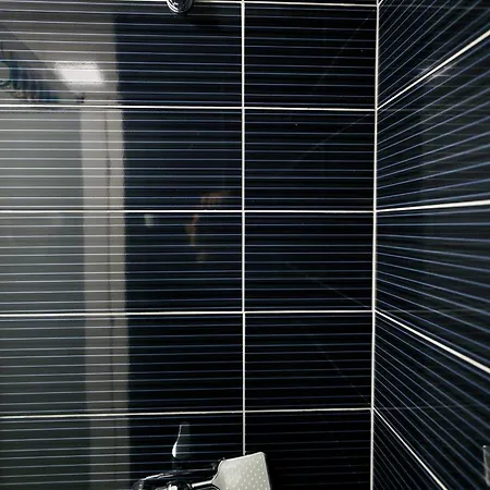 Apartamento Miku Apartment-chic 2 Bedroom Escape Tirana