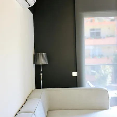 Miku Apartment-chic 2 Bedroom Escape *