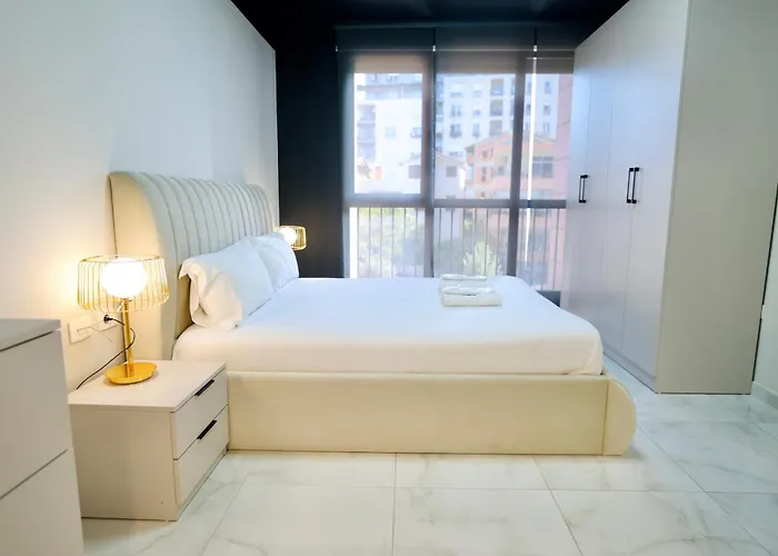Miku Apartment-chic 2 Bedroom Escape * Tirana