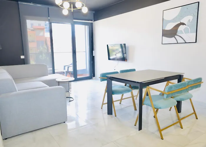 Miku Apartment-chic 2 Bedroom Escape * Tirana
