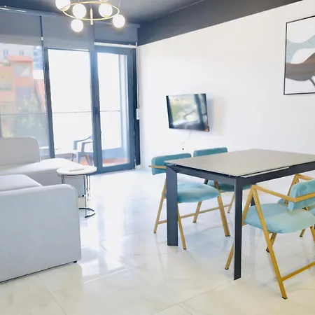 Miku Apartment-chic 2 Bedroom Escape * Tirana