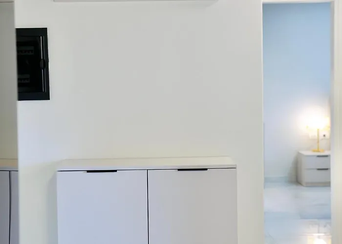 Miku Apartment-chic 2 Bedroom Escape Apartment Tirana